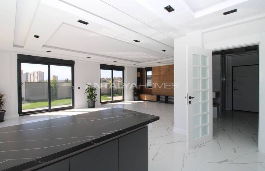 Antalya Muratpaşa’da Akıllı Ev Sistemi Bulunan İkiz Villa 13