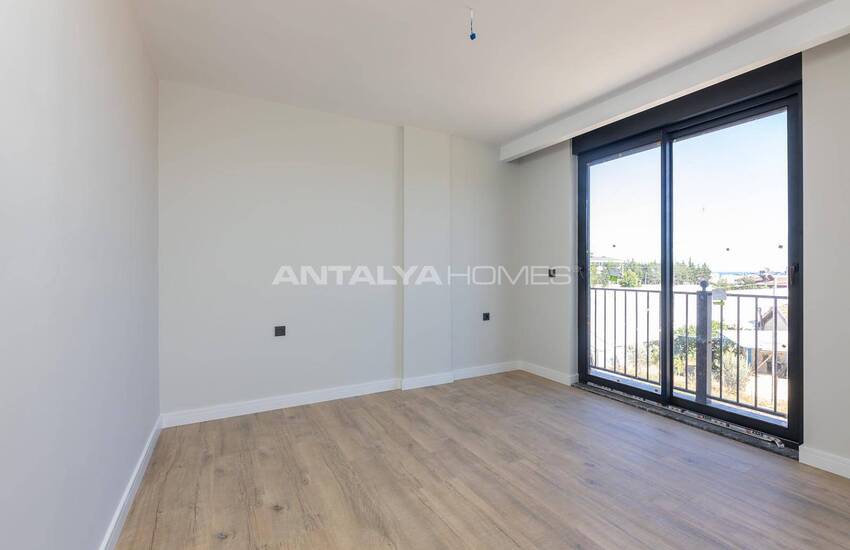 Modern Villas with Private Gardens in Muratpasa Antalya 15