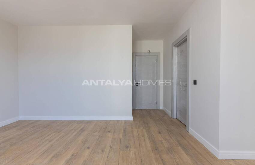 Modern Villas with Private Gardens in Muratpasa Antalya 18