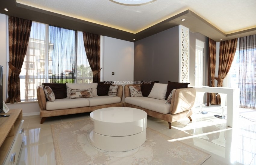 Contemporary Apartment with Mountain View in Antalya 11