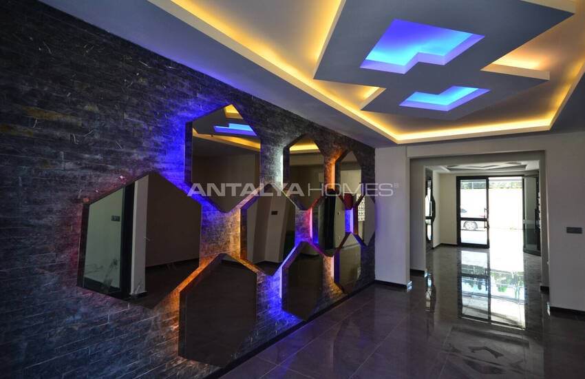 Alanya'da Kapsamlı Sitede Deniz Manzaralı Daireler 18