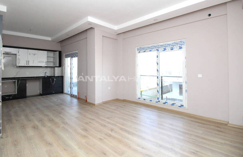Antalya Kadriye’de Tüm Olanaklara Yakın Modern Daireler 14