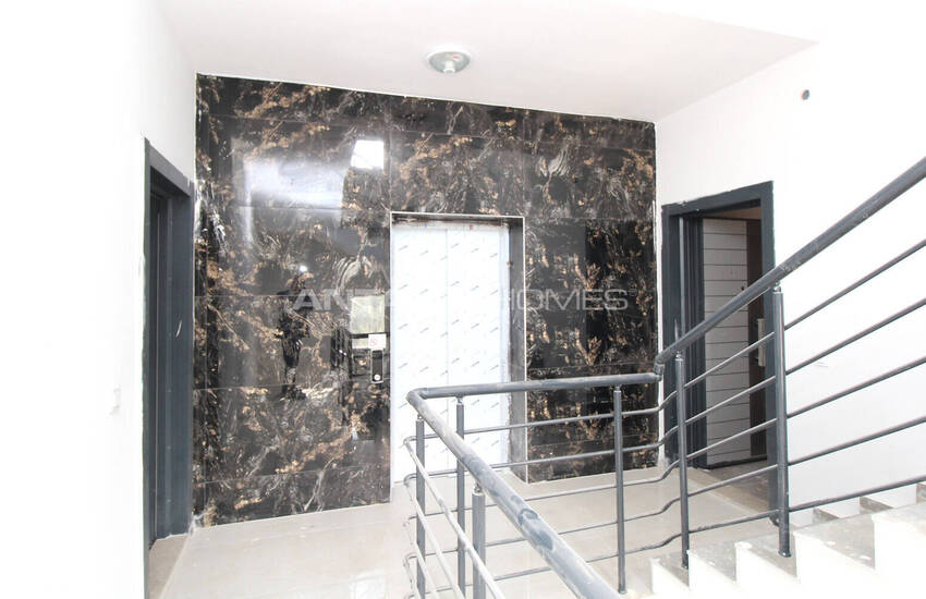 Antalya Kadriye’de Tüm Olanaklara Yakın Modern Daireler 26
