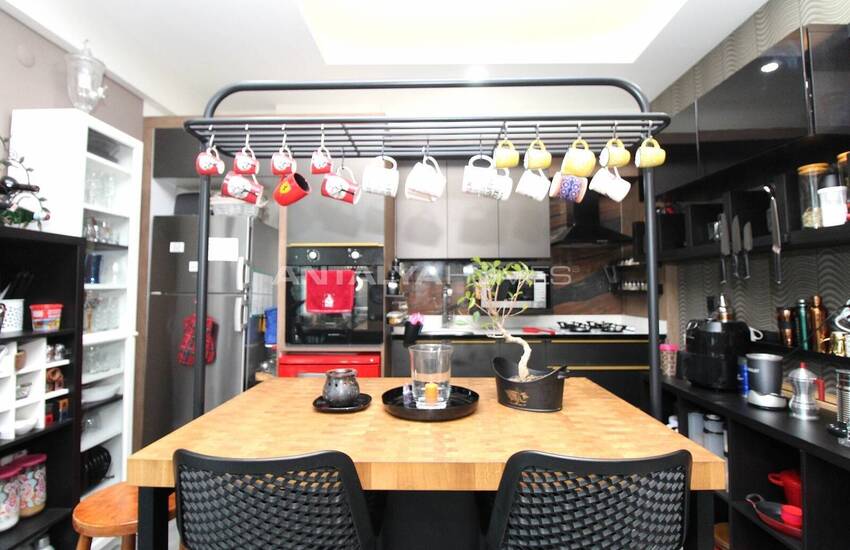 Belek'te Havuzlu Sitede Taşınmaya Hazır Eşyalı Daire 21