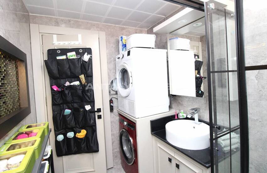 Belek'te Havuzlu Sitede Taşınmaya Hazır Eşyalı Daire 28