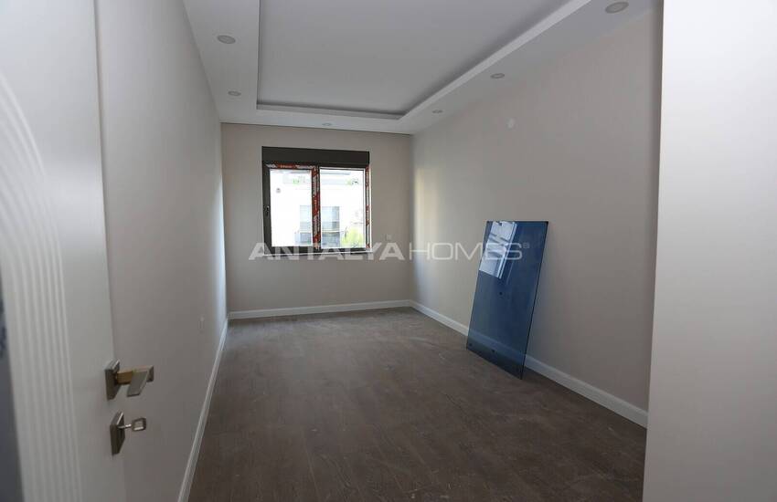 Spacious Properties in Central Location in Muratpasa Antalya 18