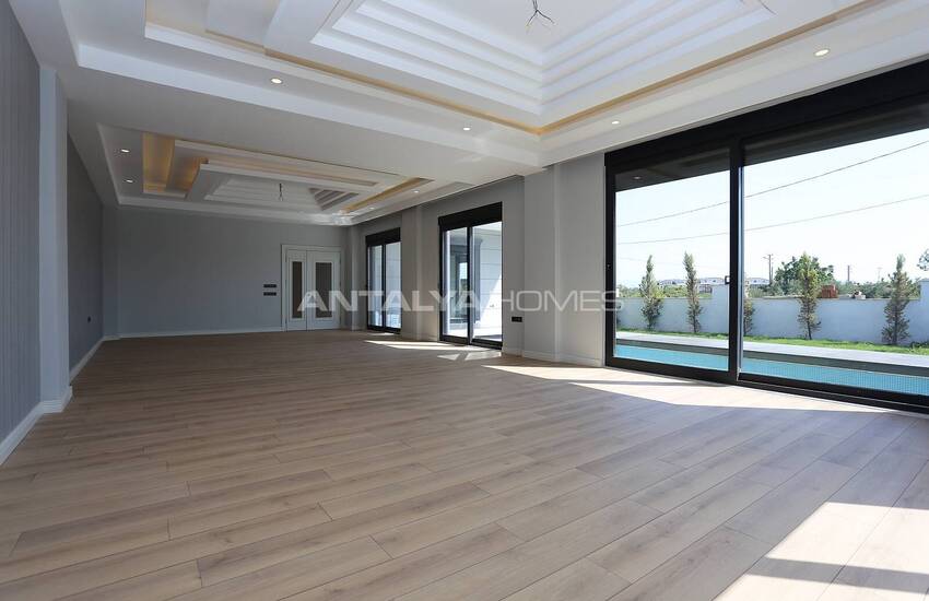 Spacious Villa with 4 En-suite Bathrooms in Dosemealti 13