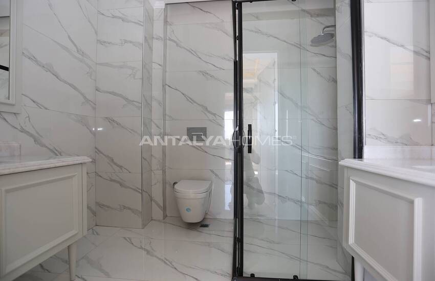 Spacious Villa with 4 En-suite Bathrooms in Dosemealti 23