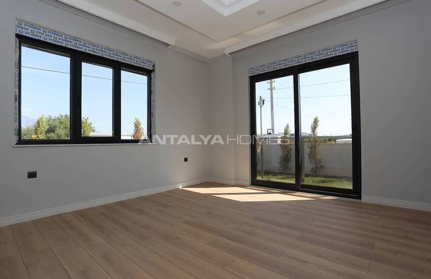 Spacious Villa with 4 En-suite Bathrooms in Dosemealti 27