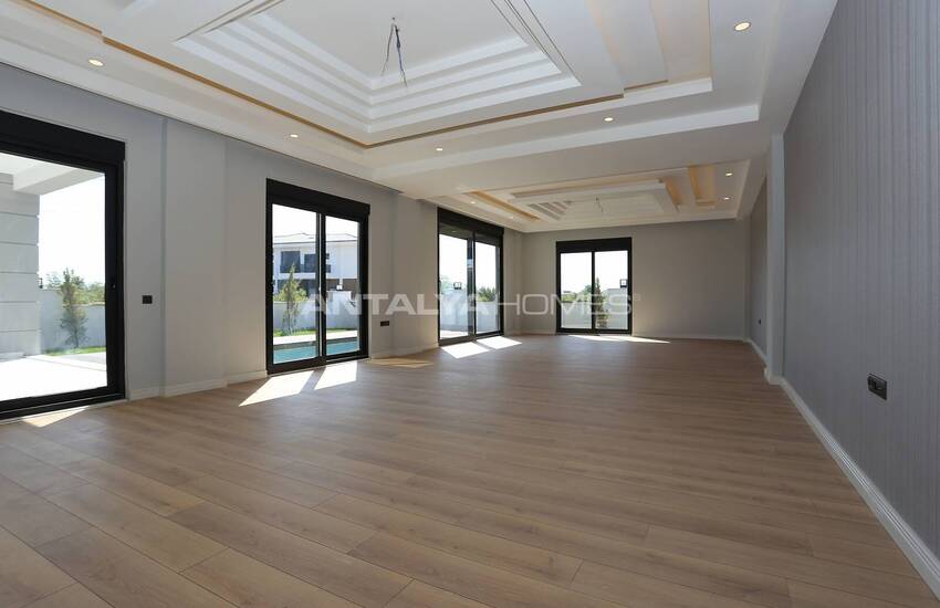 Spacious Villa with 4 En-suite Bathrooms in Dosemealti 14