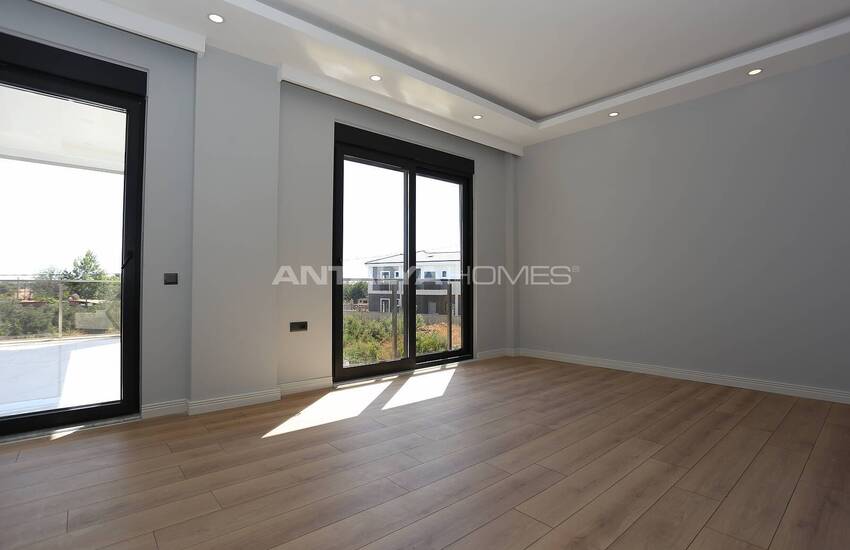 Spacious Villa with 4 En-suite Bathrooms in Dosemealti 33