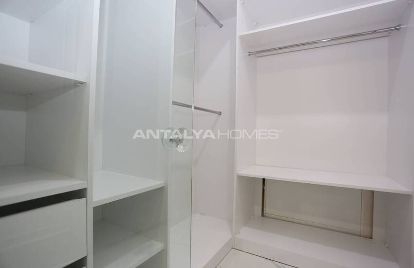 Spacious Villa with 4 En-suite Bathrooms in Dosemealti 35