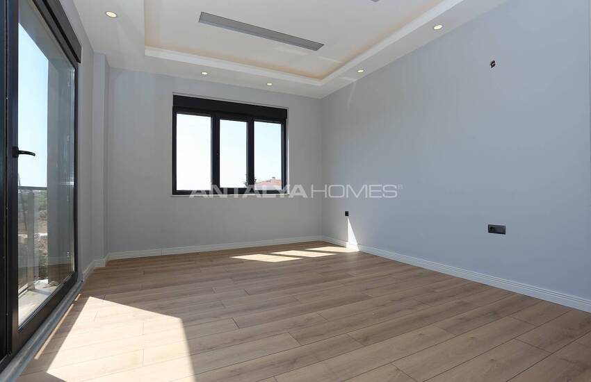 Spacious Villa with 4 En-suite Bathrooms in Dosemealti 36