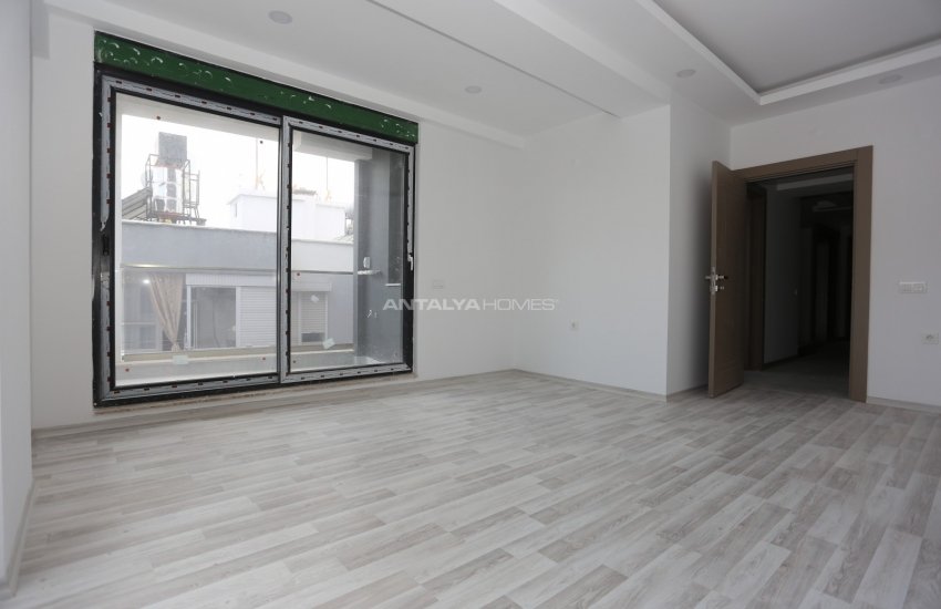 Antalya Muratpaşa'da Denize Yürüme Mesafesinde Daire 4