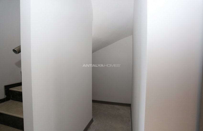 Antalya Muratpaşa'da Denize Yürüme Mesafesinde Daire 13