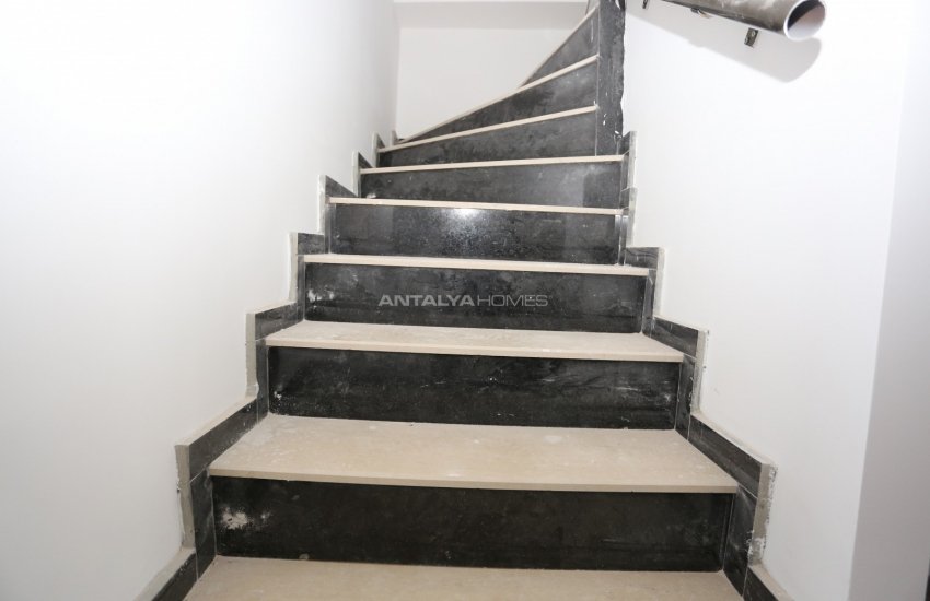 Antalya Muratpaşa'da Denize Yürüme Mesafesinde Daire 14