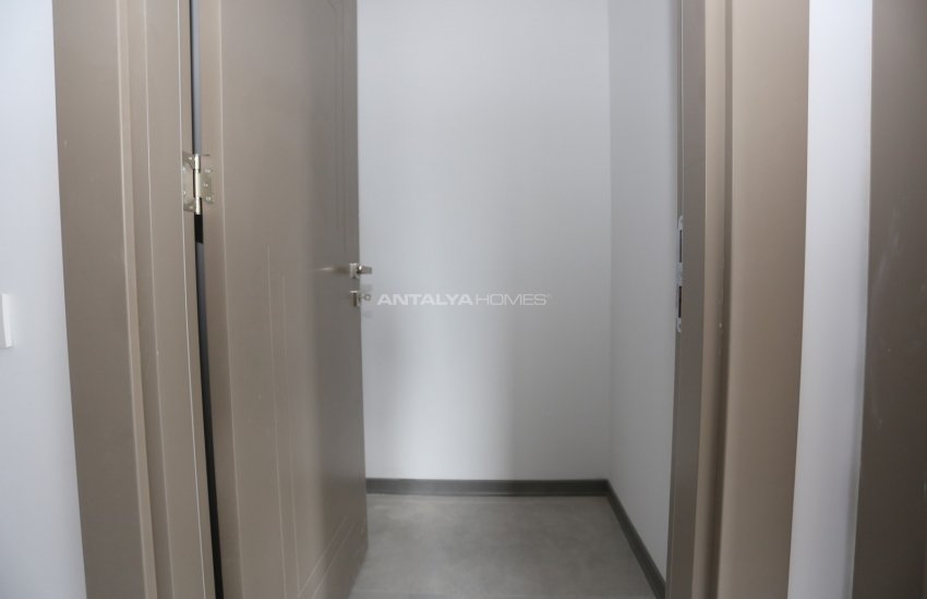 Antalya Muratpaşa'da Denize Yürüme Mesafesinde Daire 15