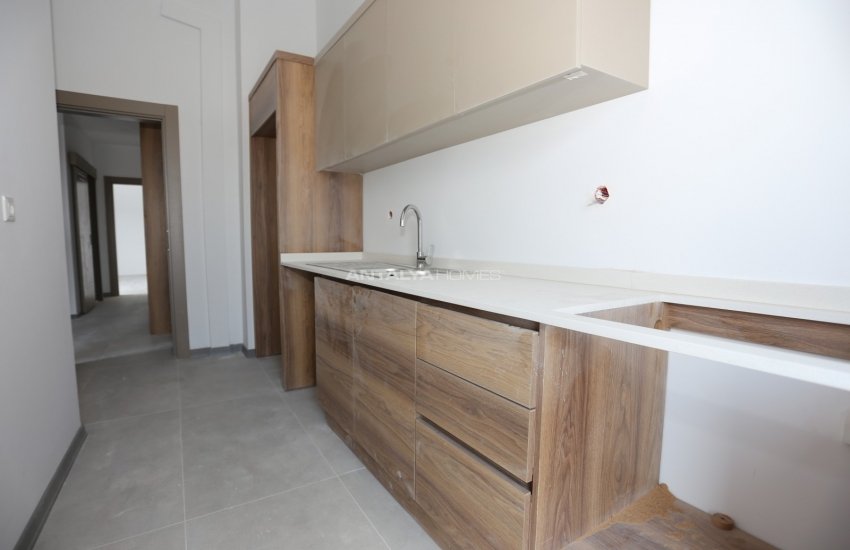 Antalya Muratpaşa'da Denize Yürüme Mesafesinde Daire 22