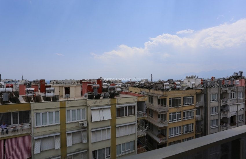 Antalya Muratpaşa'da Denize Yürüme Mesafesinde Daire 27