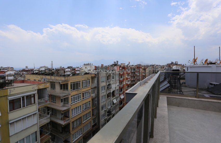 Antalya Muratpaşa'da Denize Yürüme Mesafesinde Daire 28