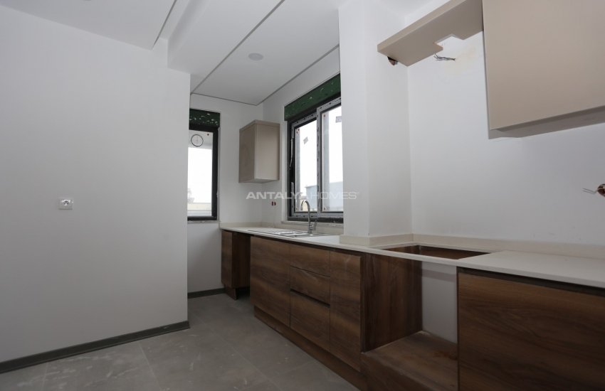 Antalya Muratpaşa'da Denize Yürüme Mesafesinde Daire 6