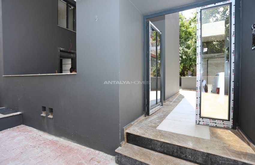 Antalya Muratpaşa'da Denize Yürüme Mesafesinde Daire 34