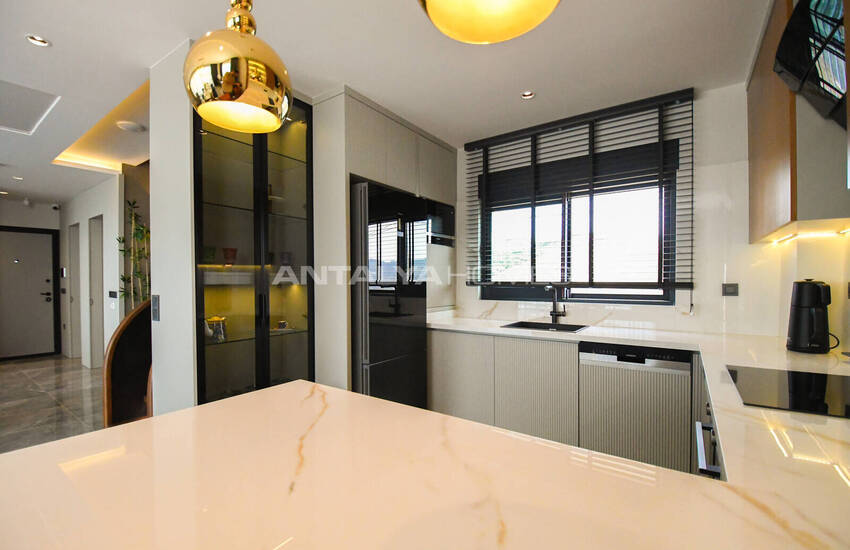 خانه های لوکس با استخر و باغ خصوصی در آلانیا 8