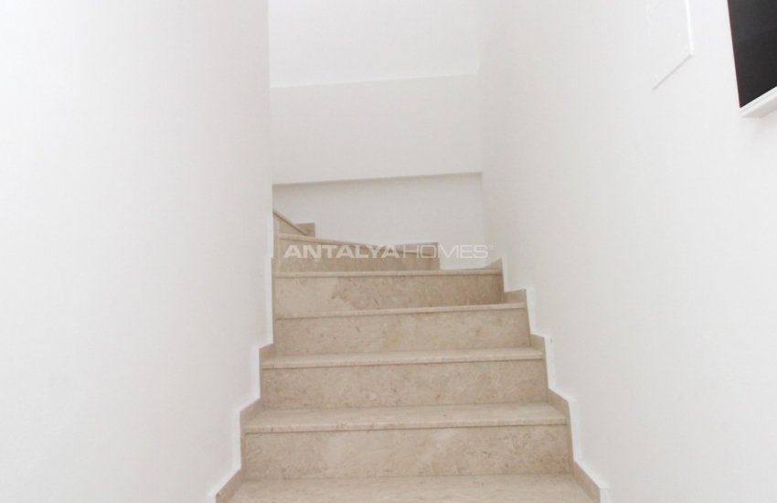 Detached Villa with Large Garden and Private Pool in Kadriye 24