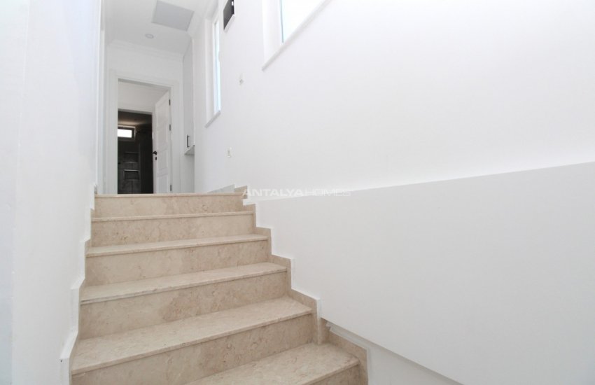 Detached Villa with Large Garden and Private Pool in Kadriye 25