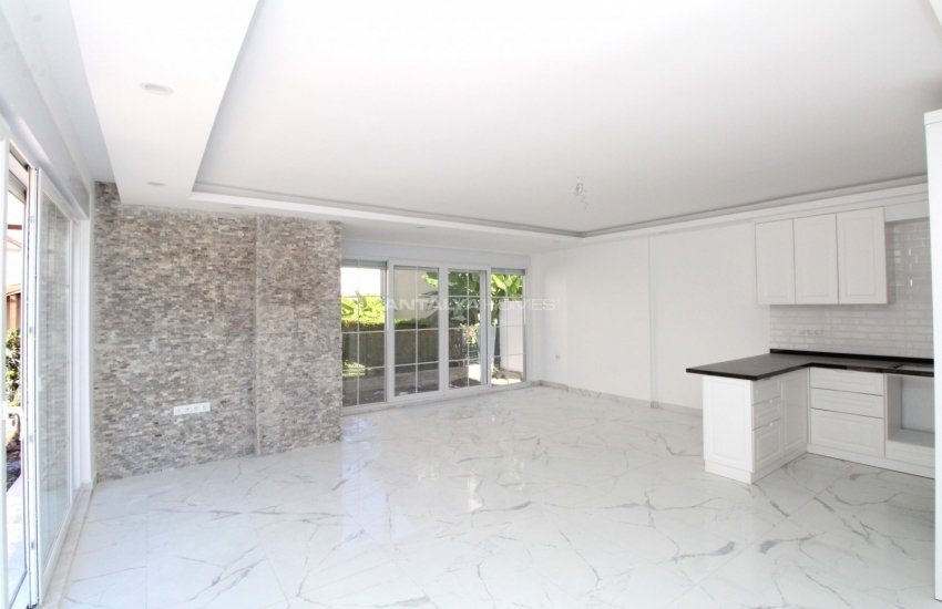 Detached Villa with Large Garden and Private Pool in Kadriye 13