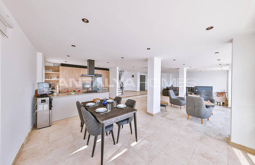 Luxe Villa with Private Infinity Pool in Kalamar Kalkan 47