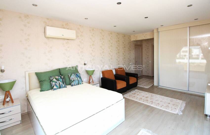Furnished Villa with Private Pools and Garden in Belek 43