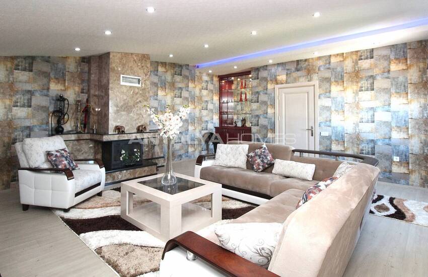 Furnished Villa with Private Pools and Garden in Belek 50