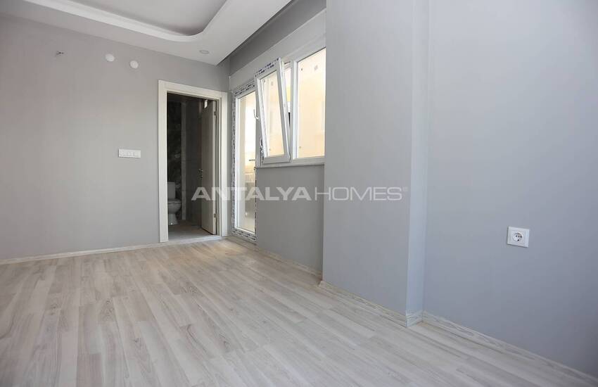 Spacious Apartments with Closed Parking Lot in Muratpaşa 24