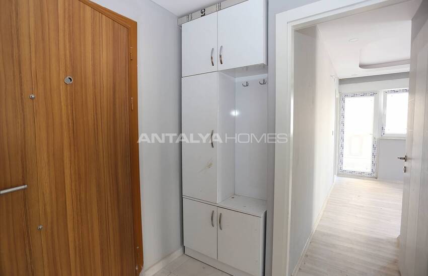 Spacious Apartments with Closed Parking Lot in Muratpaşa 28