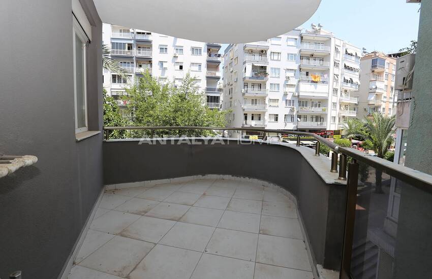 Spacious Apartments with Closed Parking Lot in Muratpaşa 31