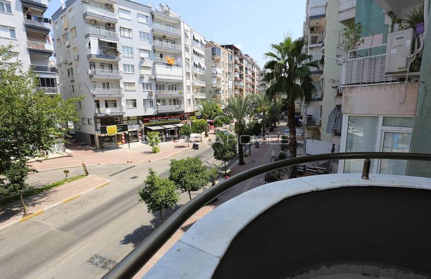 Spacious Apartments with Closed Parking Lot in Muratpaşa 32