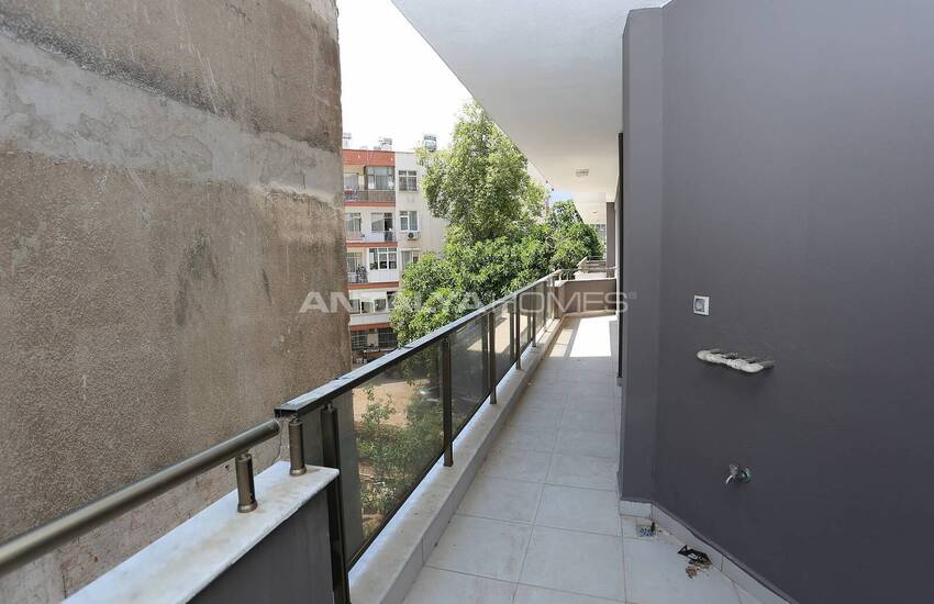 Spacious Apartments with Closed Parking Lot in Muratpaşa 34
