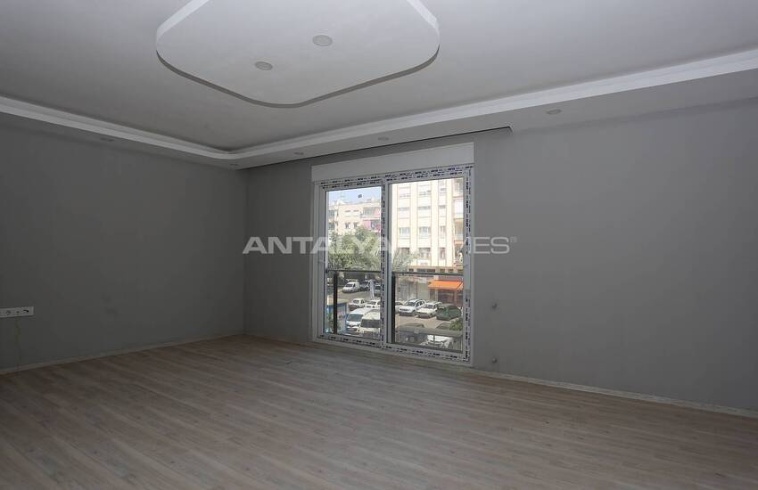 Spacious Apartments with Closed Parking Lot in Muratpaşa 15