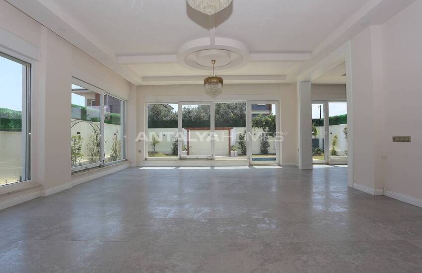 Spacious House with Private Pool in Altinkale Dosemealti 12