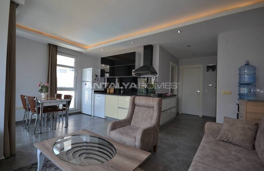 Ready to Move Flat in a Complex with Pool in Oba Alanya 13