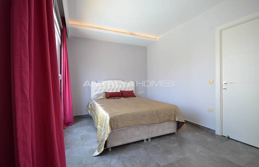 Ready to Move Flat in a Complex with Pool in Oba Alanya 22