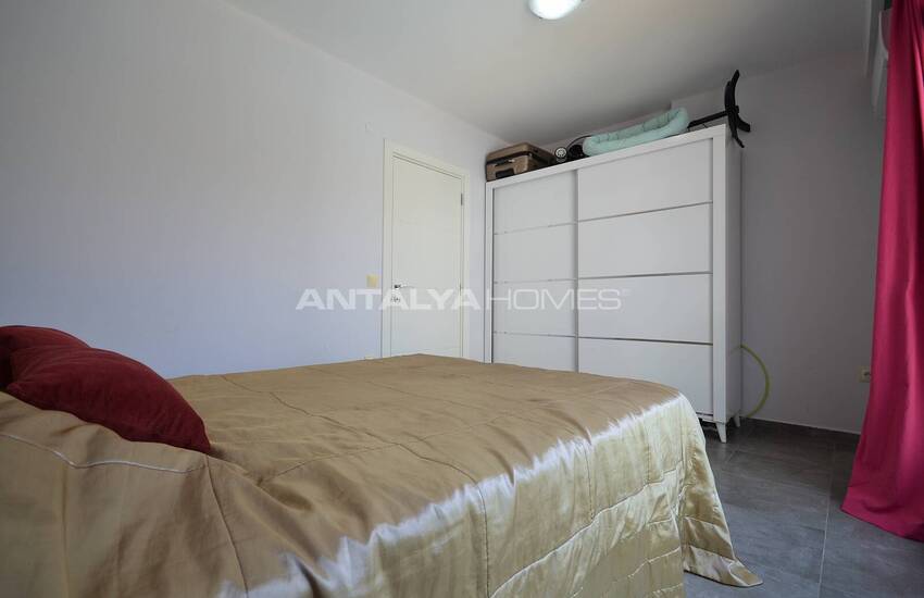 Ready to Move Flat in a Complex with Pool in Oba Alanya 23