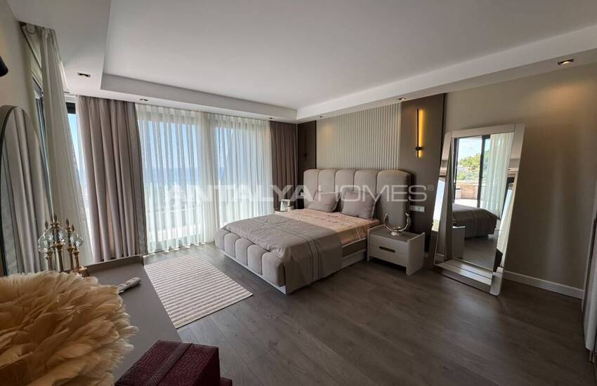 Stylish Villas with Private Outdoor Pool in Alanya Incekum 13