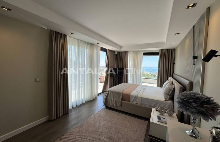 Stylish Villas with Private Outdoor Pool in Alanya Incekum 14