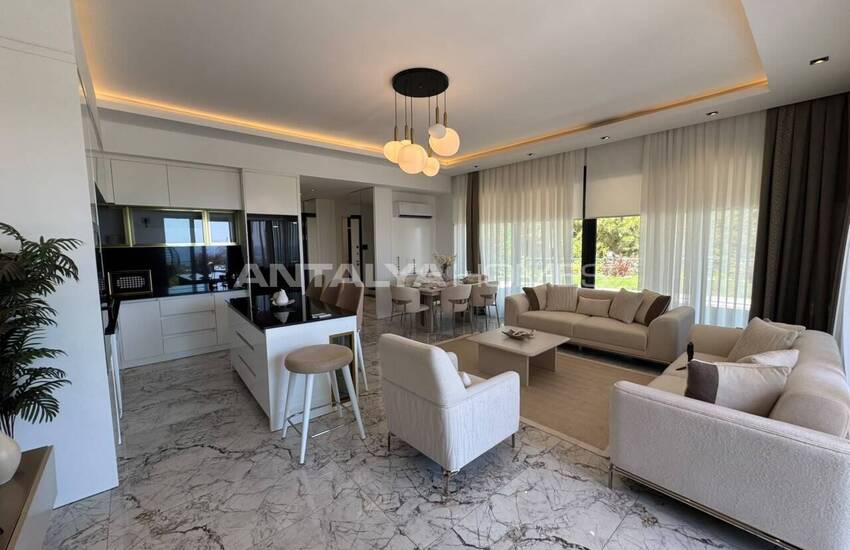 Stylish Villas with Private Outdoor Pool in Alanya Incekum 10