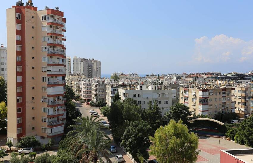 Flat in a Peaceful Area Close to Sea in Muratpasa Antalya 26