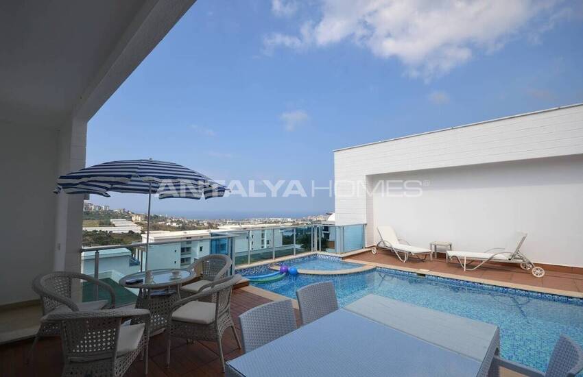 Sea View Villa with Private Pool in Kargicak Alanya
