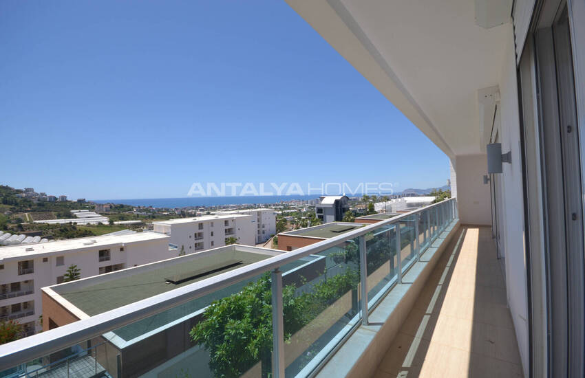 Sea View Villa with Private Pool in Kargicak Alanya 31