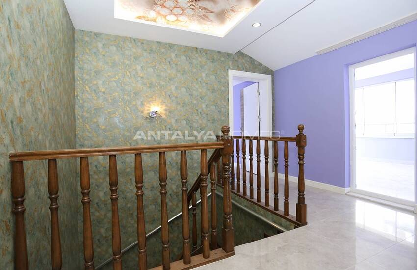 Spacious Duplex Flat with Private Sauna in Konyaalti 31